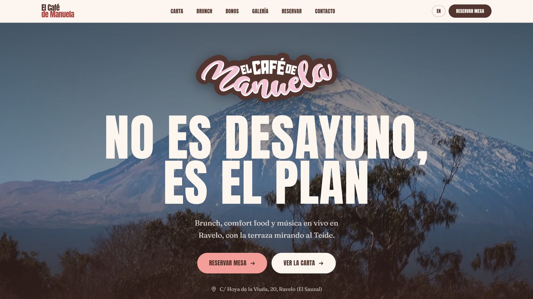Website for El Café de Manuela, brunch and live music in Ravelo, with the Teide in the background